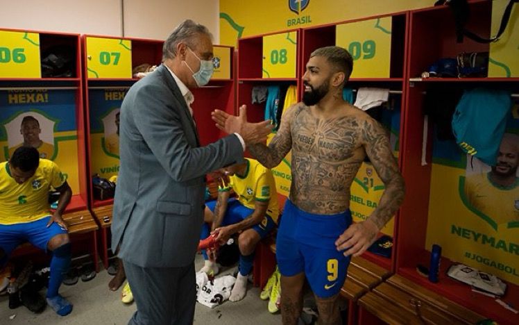 ENTREVEIRO ENTRE GABIGOL E TITE, NOVO TÉCNICO DO FLAMENGO, É VISTO COMO "COISA PASSADA", AFIRMA JORNALISTA